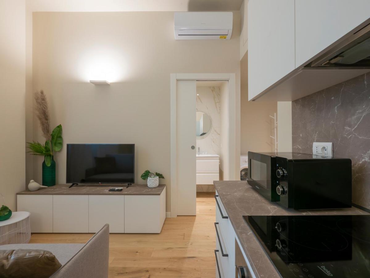 I Host Apartment - Ranzoni 1 Milan Exterior photo
